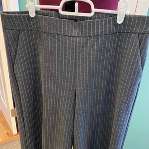 Wide-leg Capri pant